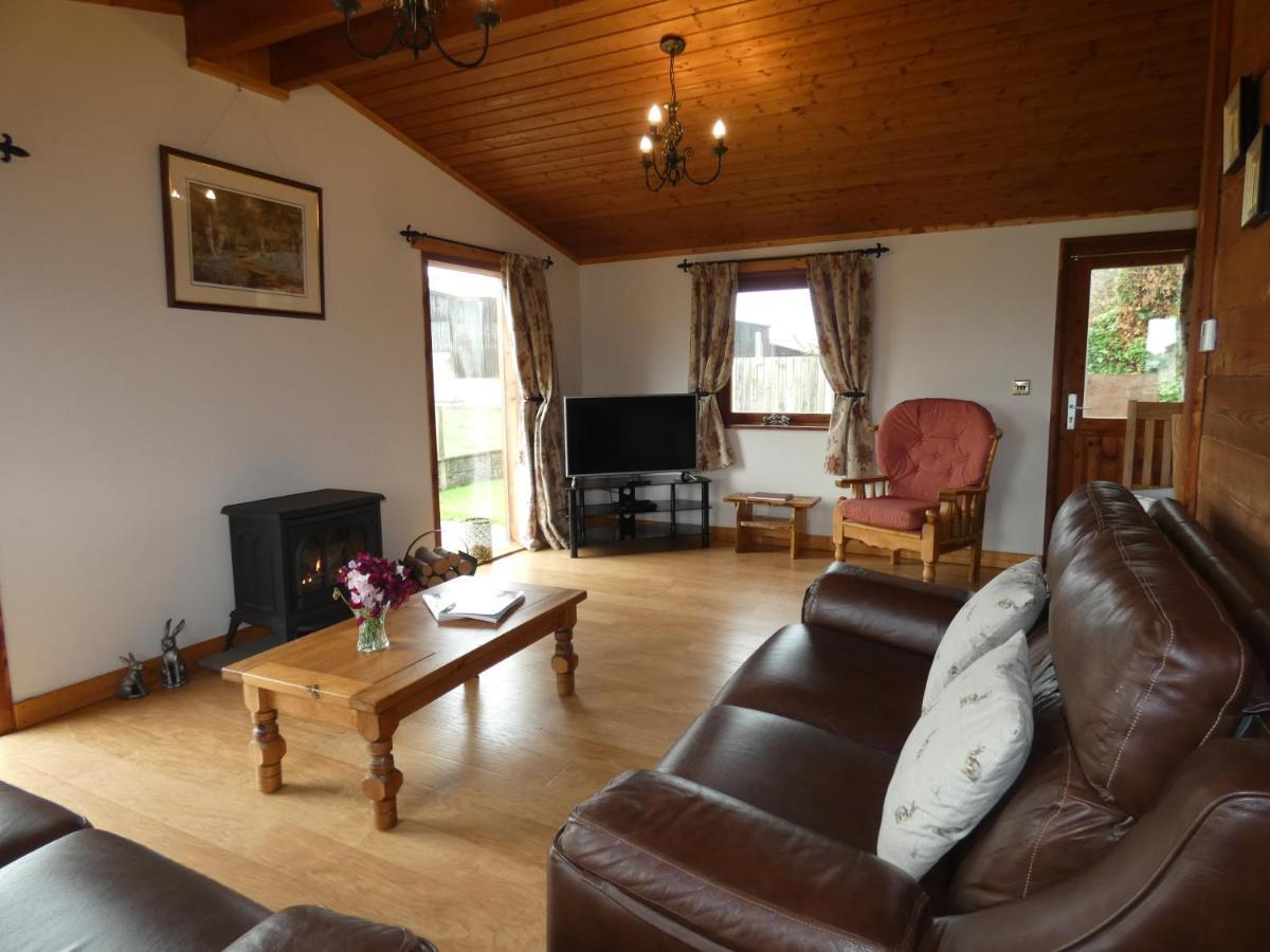 Chestnut Lodge Pilling Buitenkant foto